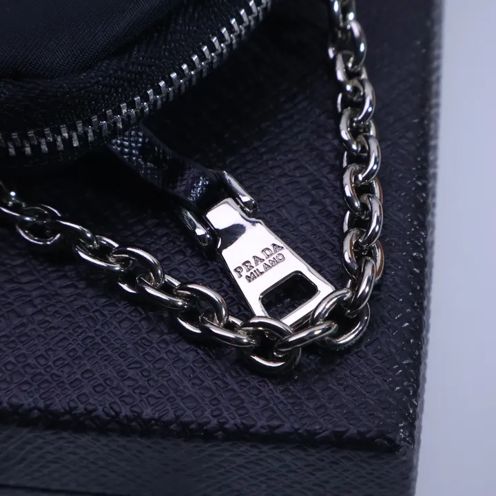 スーパーコピー プラダ キーホルダー