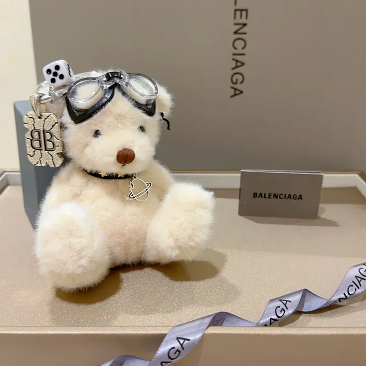 スーパーコピー バレンシアガ キーホルダー