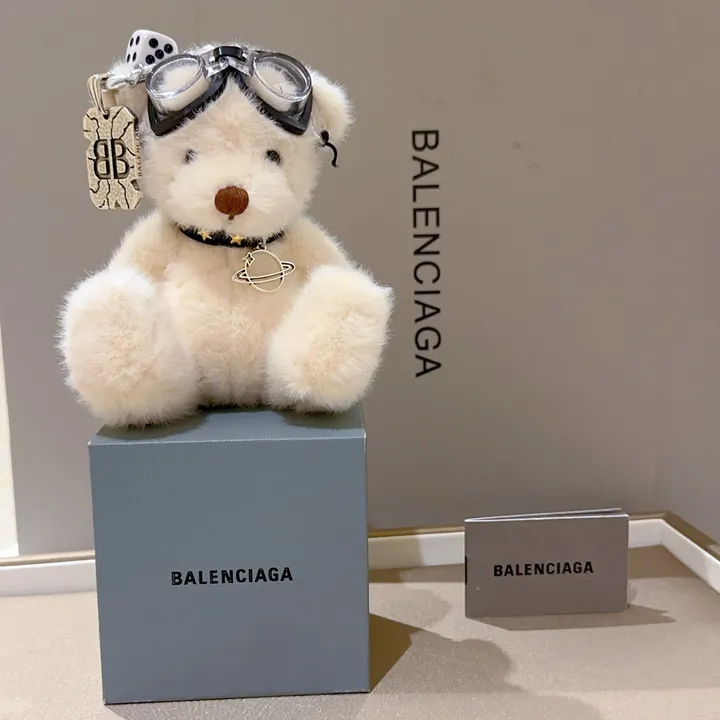 スーパーコピー バレンシアガ キーホルダー