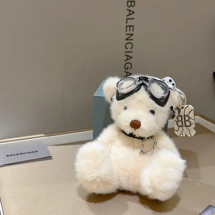 スーパーコピー バレンシアガ キーホルダー