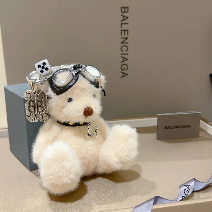 スーパーコピー バレンシアガ キーホルダー