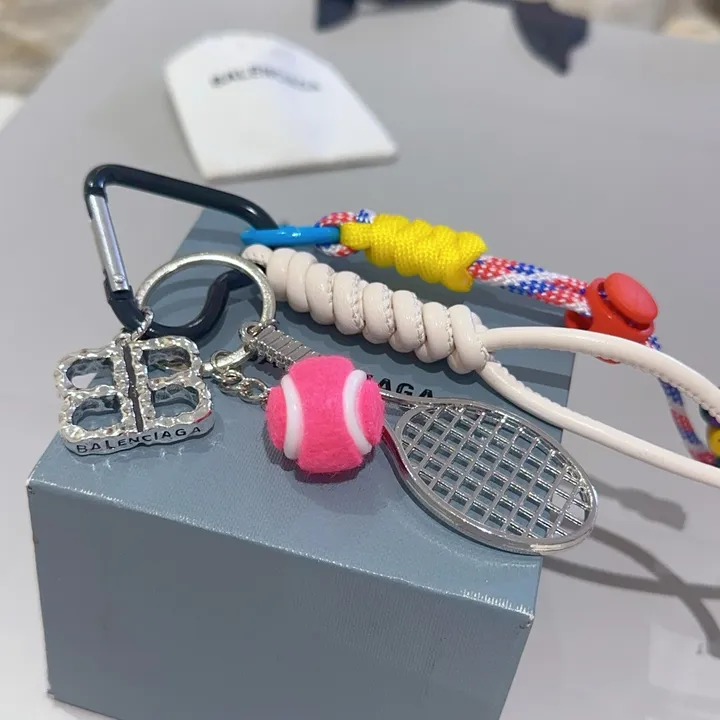 スーパーコピー バレンシアガ キーホルダー