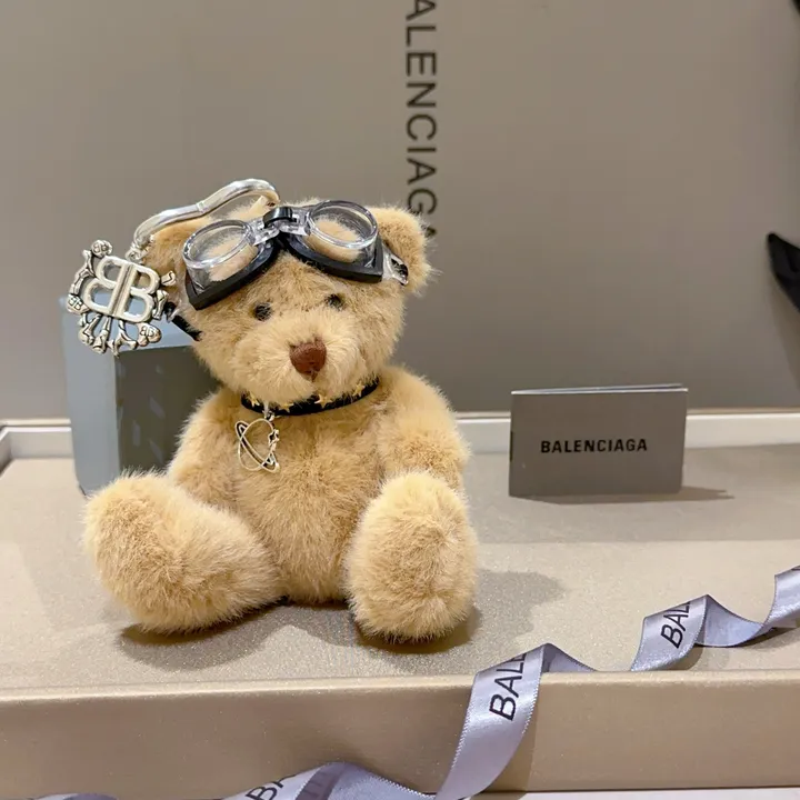 スーパーコピー バレンシアガ キーホルダー