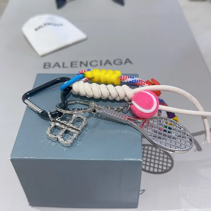 スーパーコピー バレンシアガ キーホルダー