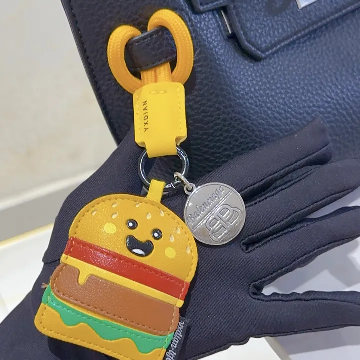 スーパーコピー バレンシアガ キーホルダー