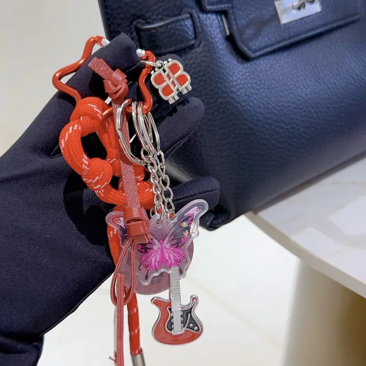 スーパーコピー バレンシアガ キーホルダー