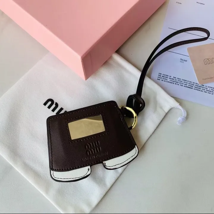 スーパーコピー ミュウミュウ キーホルダー