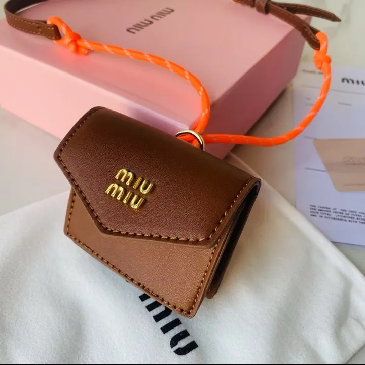 スーパーコピー ミュウミュウ キーホルダー