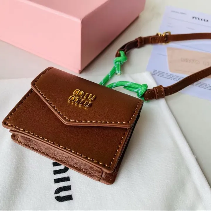 スーパーコピー ミュウミュウ キーホルダー