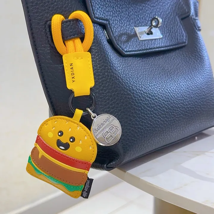 スーパーコピー バレンシアガ キーホルダー