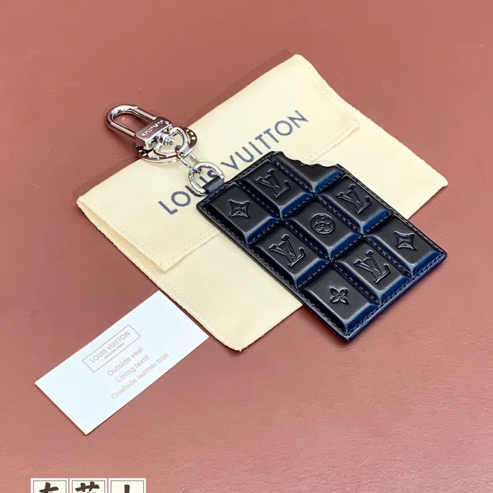 スーパーコピー ルイヴィトン キーホルダー