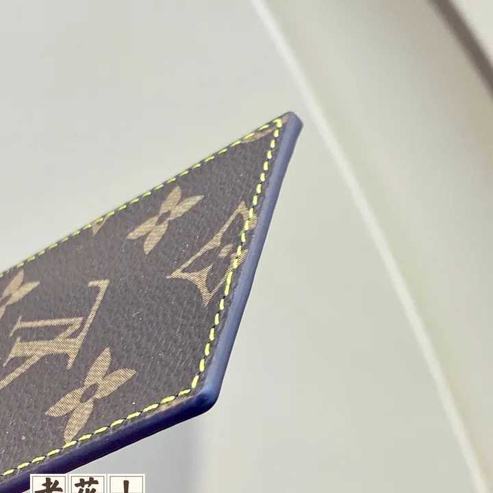 スーパーコピー ルイヴィトン キーホルダー