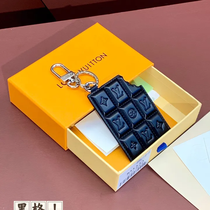 スーパーコピー ルイヴィトン キーホルダー