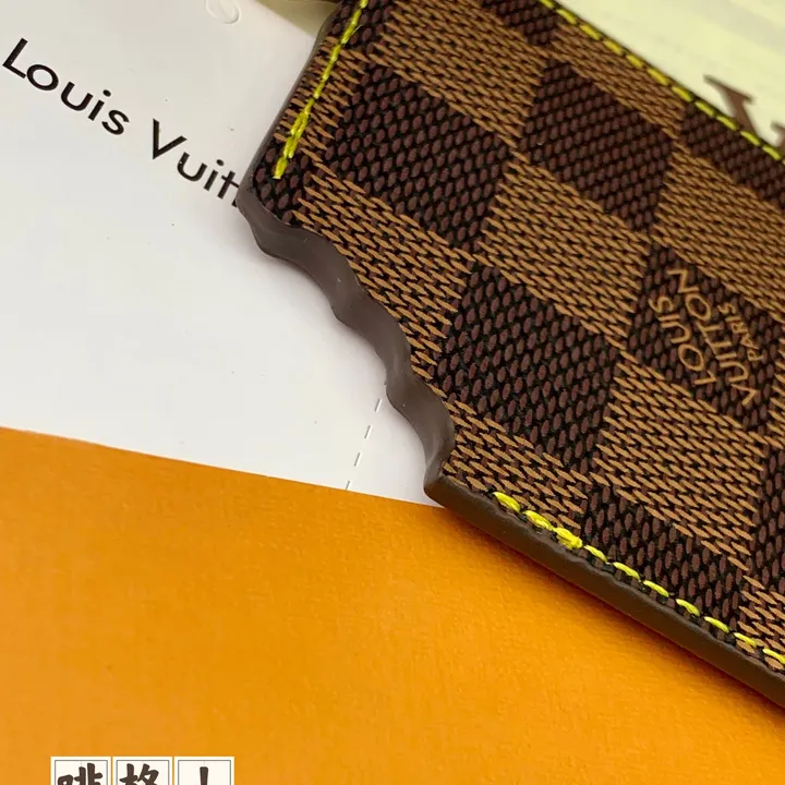 スーパーコピー ルイヴィトン キーホルダー