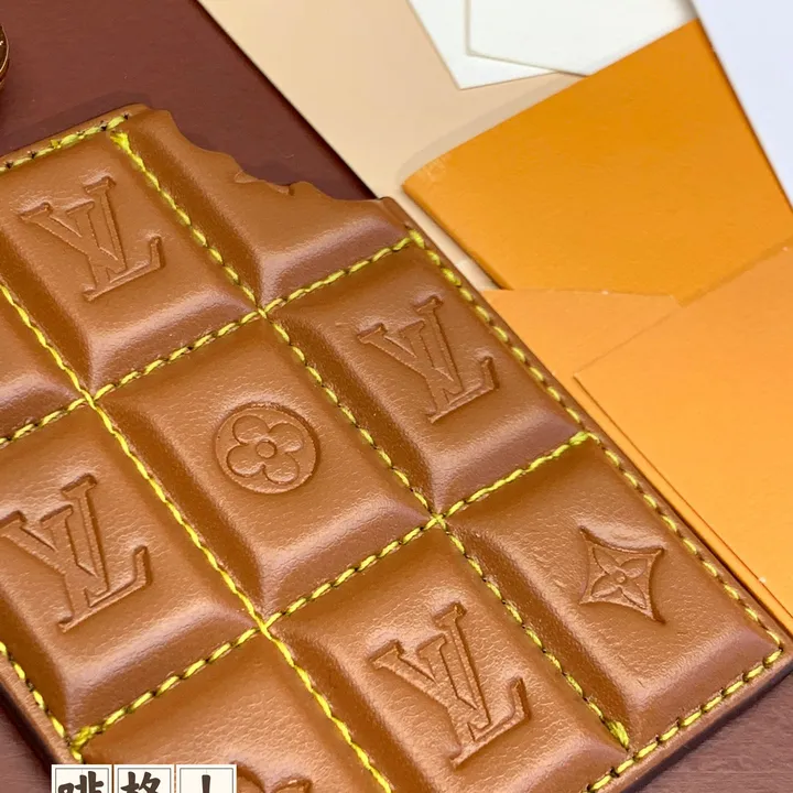 スーパーコピー ルイヴィトン キーホルダー