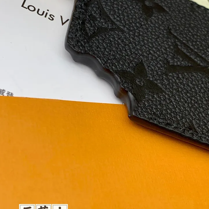 スーパーコピー ルイヴィトン キーホルダー