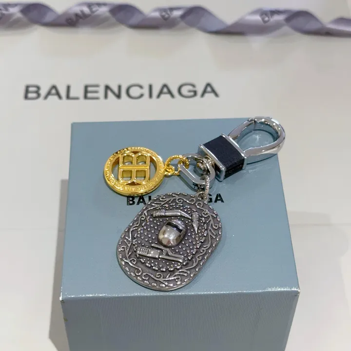 スーパーコピー バレンシアガ キーホルダー