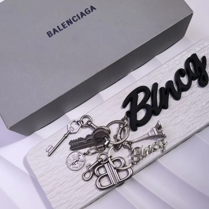 スーパーコピー バレンシアガ キーホルダー