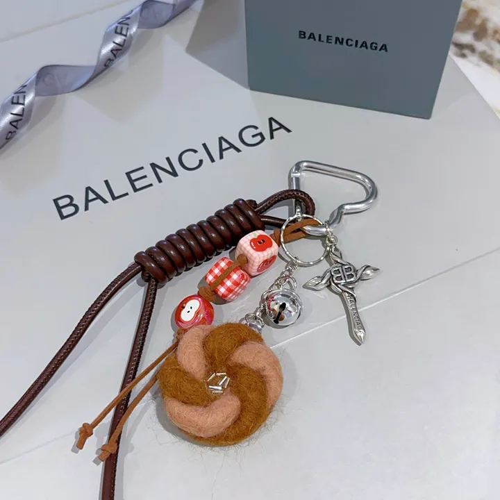 スーパーコピー バレンシアガ キーホルダー