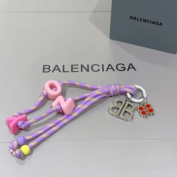 スーパーコピー バレンシアガ キーホルダー