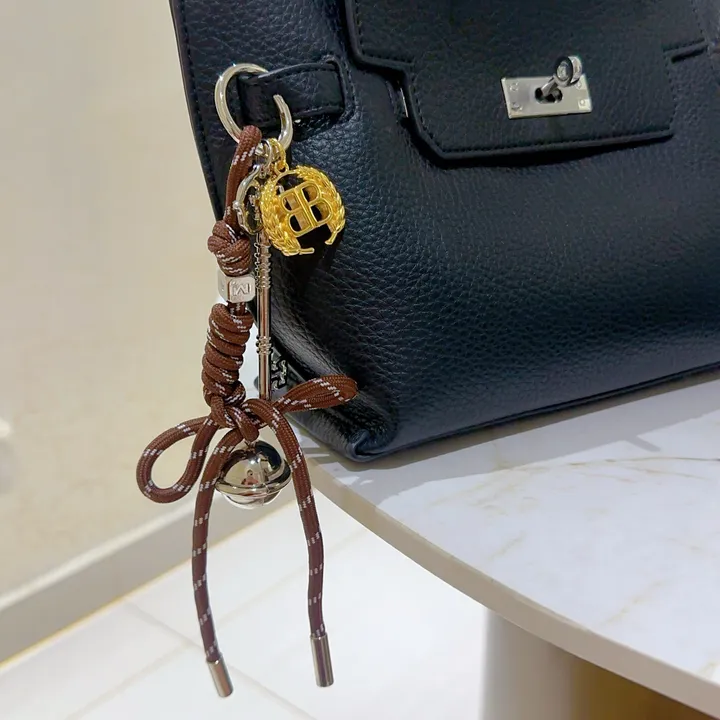 スーパーコピー バレンシアガ キーホルダー