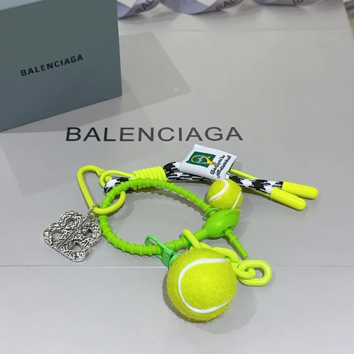 スーパーコピー バレンシアガ キーホルダー