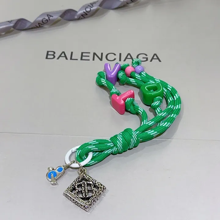 スーパーコピー バレンシアガ キーホルダー