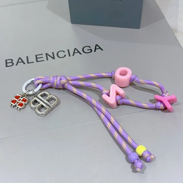 スーパーコピー バレンシアガ キーホルダー