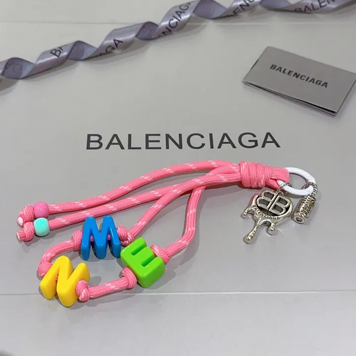 スーパーコピー バレンシアガ キーホルダー