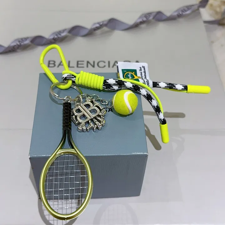 スーパーコピー バレンシアガ キーホルダー