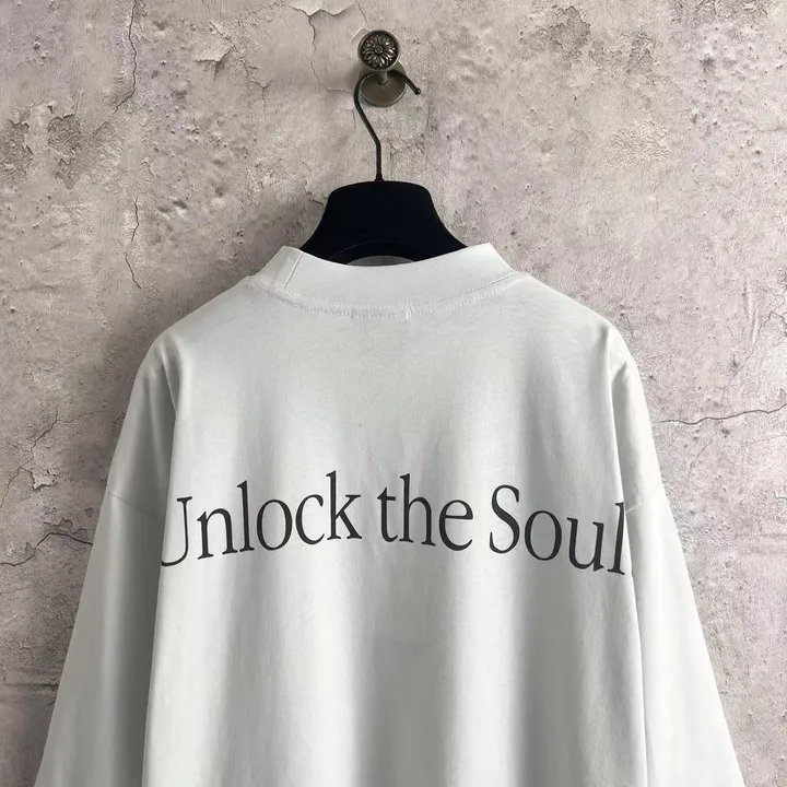 スーパーコピー バレンシアガ キーホルダー