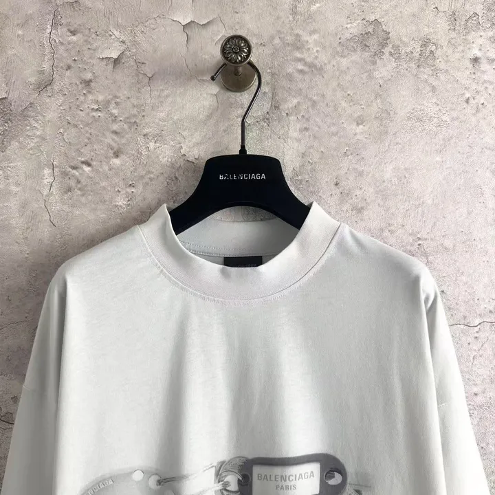 スーパーコピー バレンシアガ キーホルダー