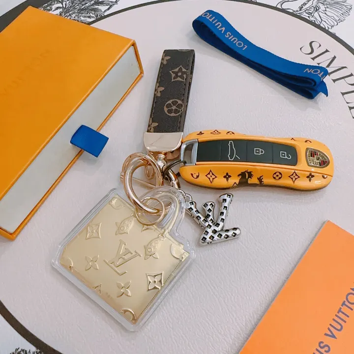スーパーコピー ルイヴィトン キーホルダー
