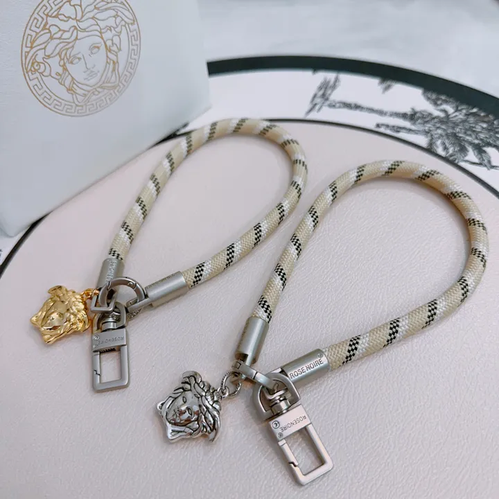 スーパーコピー プラダ キーホルダー