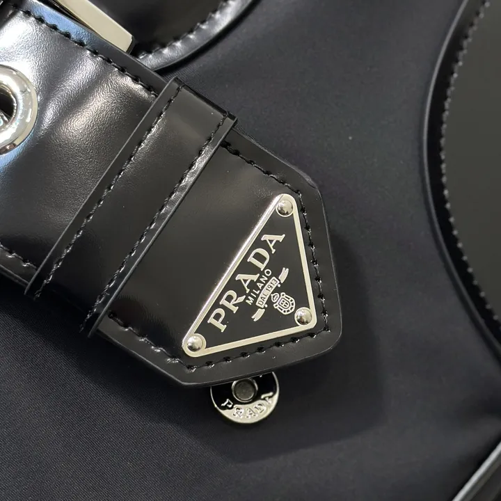 スーパーコピー プラダ キーホルダー
