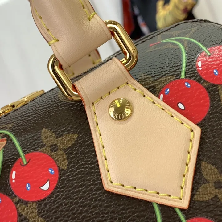 スーパーコピー ルイヴィトン キーホルダー