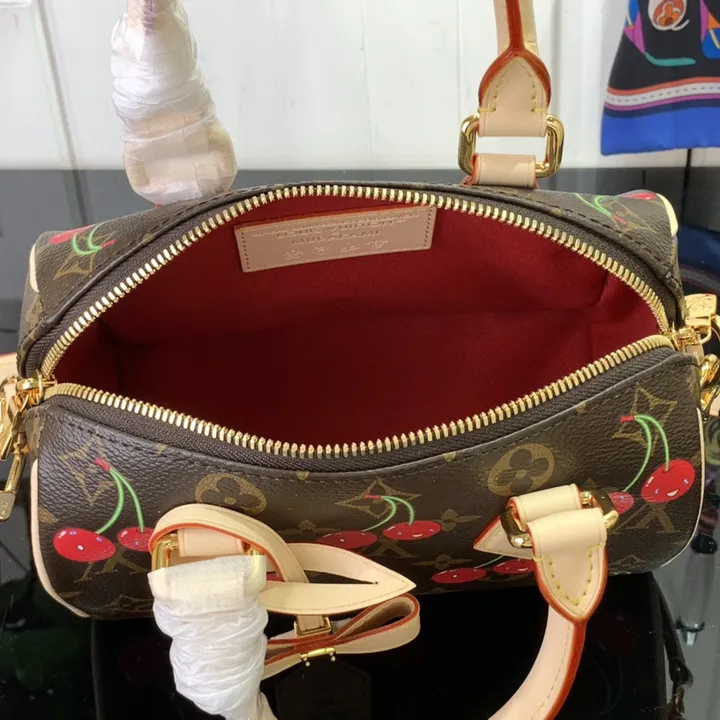 スーパーコピー ルイヴィトン キーホルダー