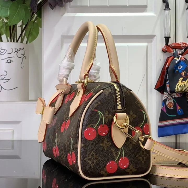 スーパーコピー ルイヴィトン キーホルダー