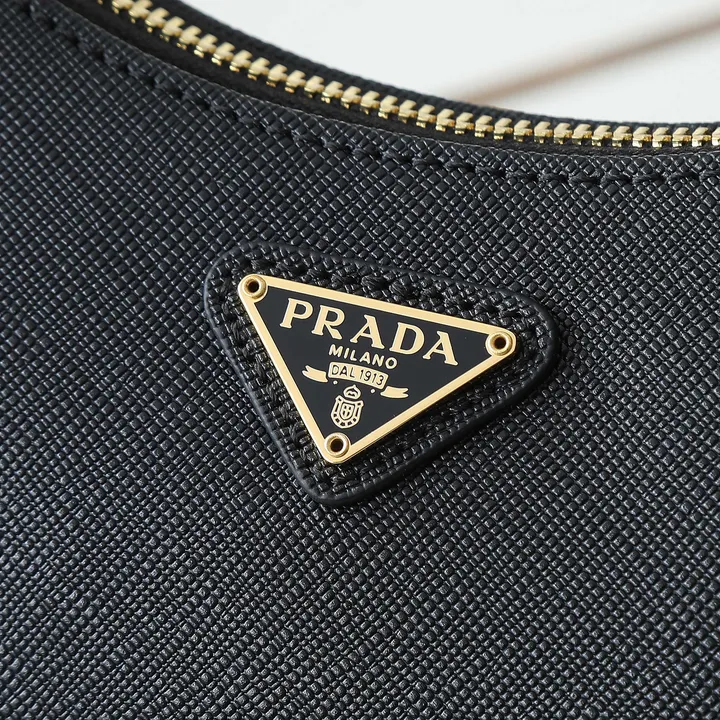 スーパーコピー プラダ キーホルダー