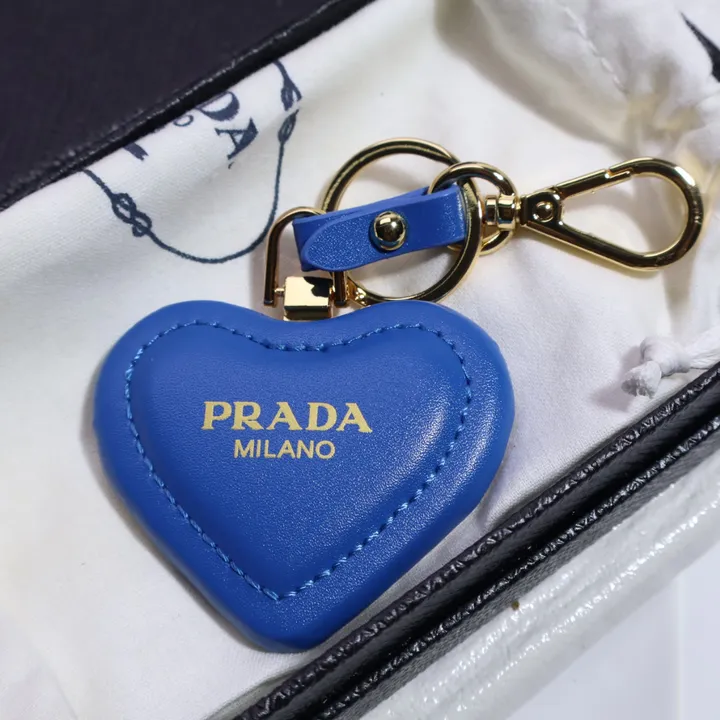 スーパーコピー プラダ キーホルダー