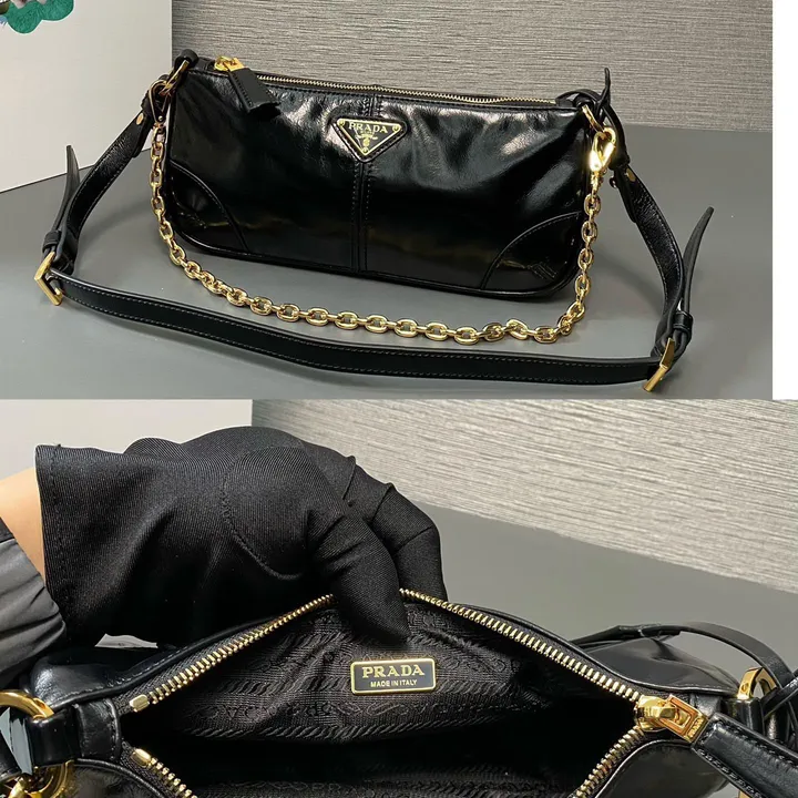 スーパーコピー プラダ キーホルダー