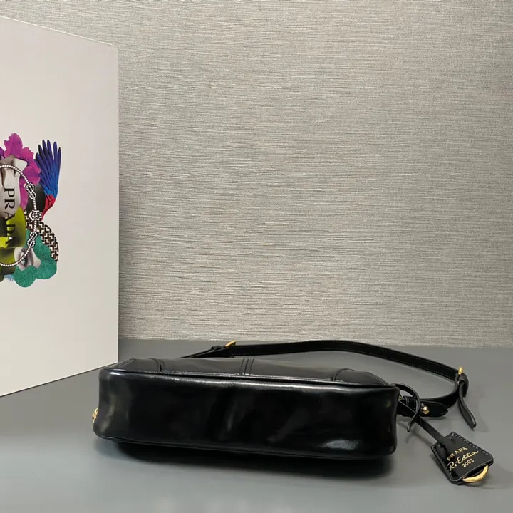 スーパーコピー プラダ キーホルダー