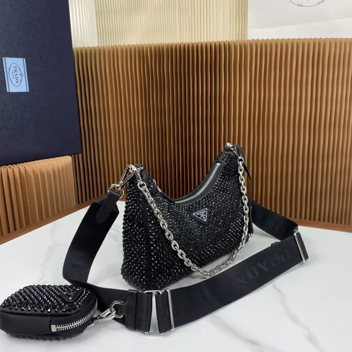 スーパーコピー プラダ キーホルダー