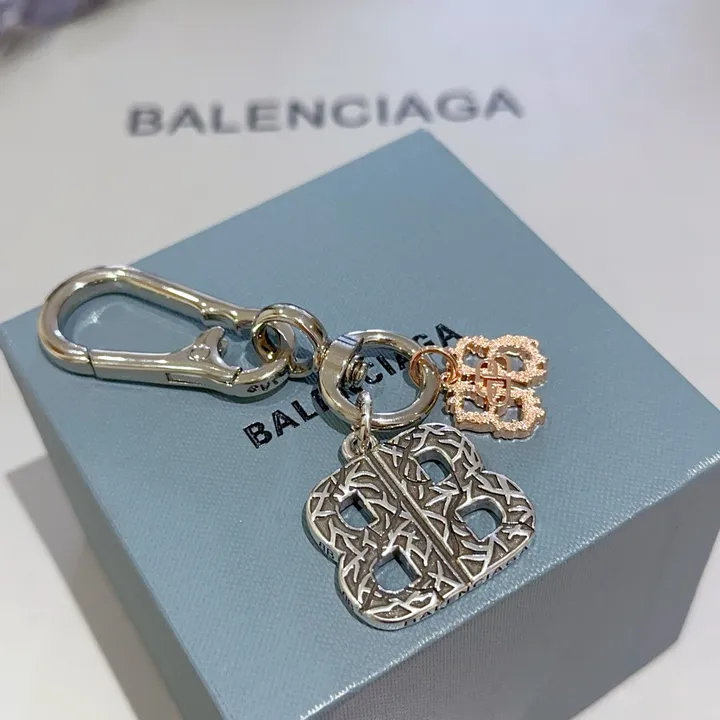 スーパーコピー バレンシアガ キーホルダー