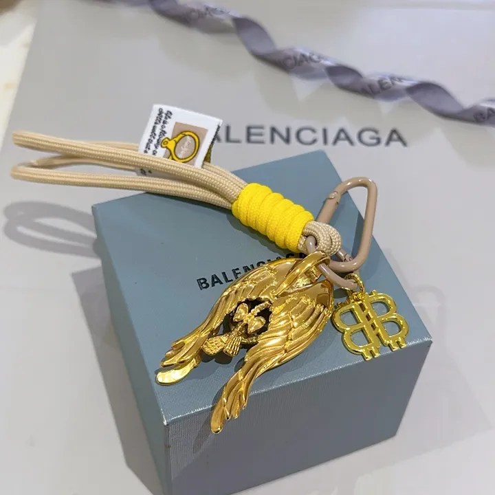 スーパーコピー バレンシアガ キーホルダー