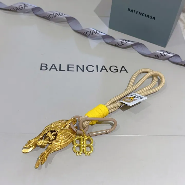 スーパーコピー バレンシアガ キーホルダー