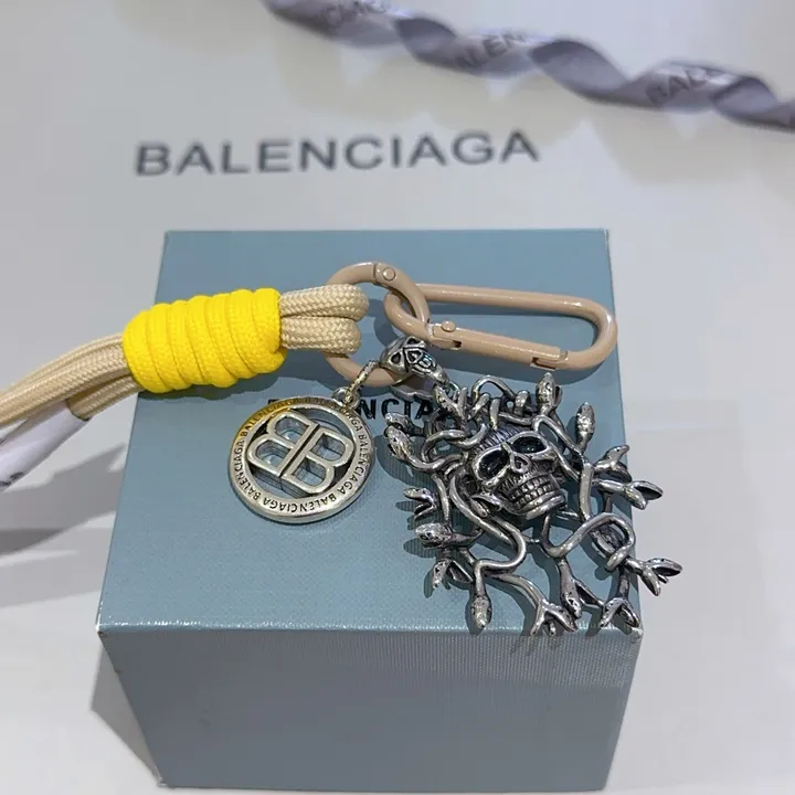 スーパーコピー バレンシアガ キーホルダー