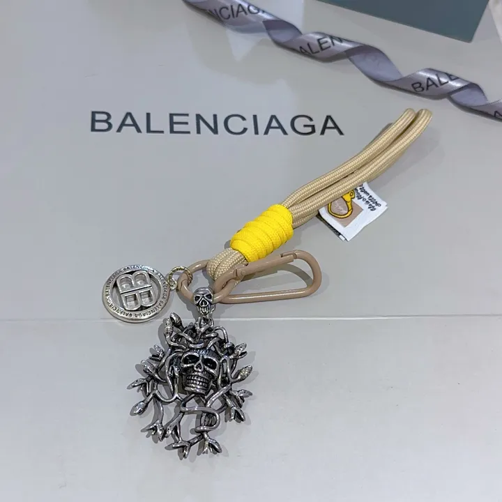 スーパーコピー バレンシアガ キーホルダー
