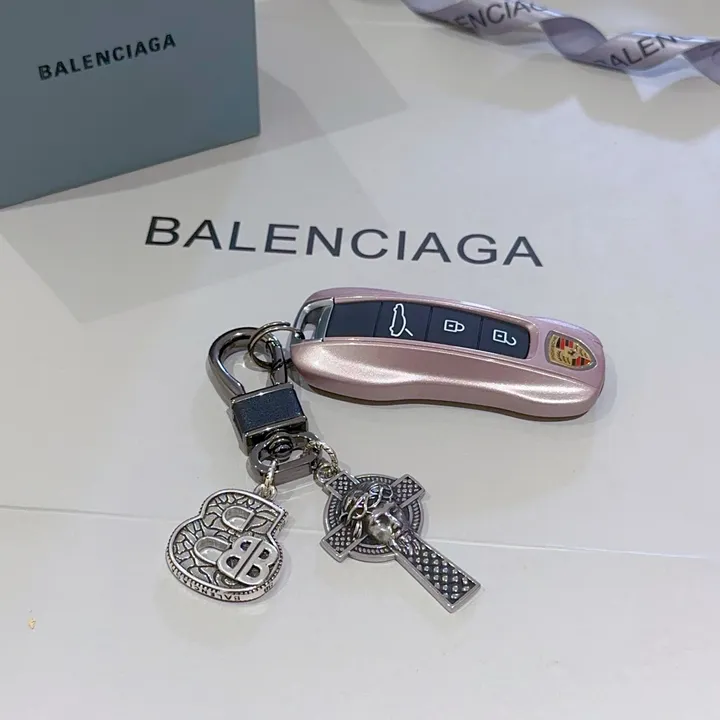 スーパーコピー バレンシアガ キーホルダー