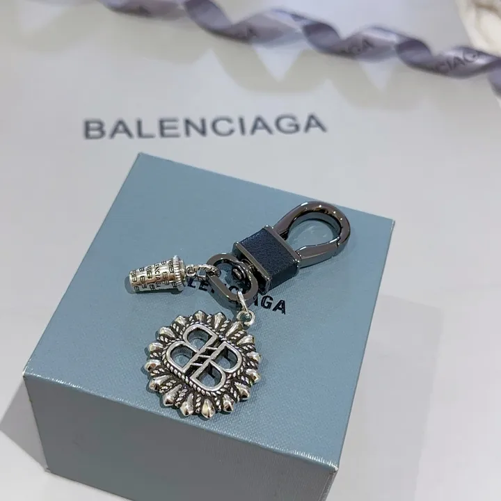 スーパーコピー バレンシアガ キーホルダー